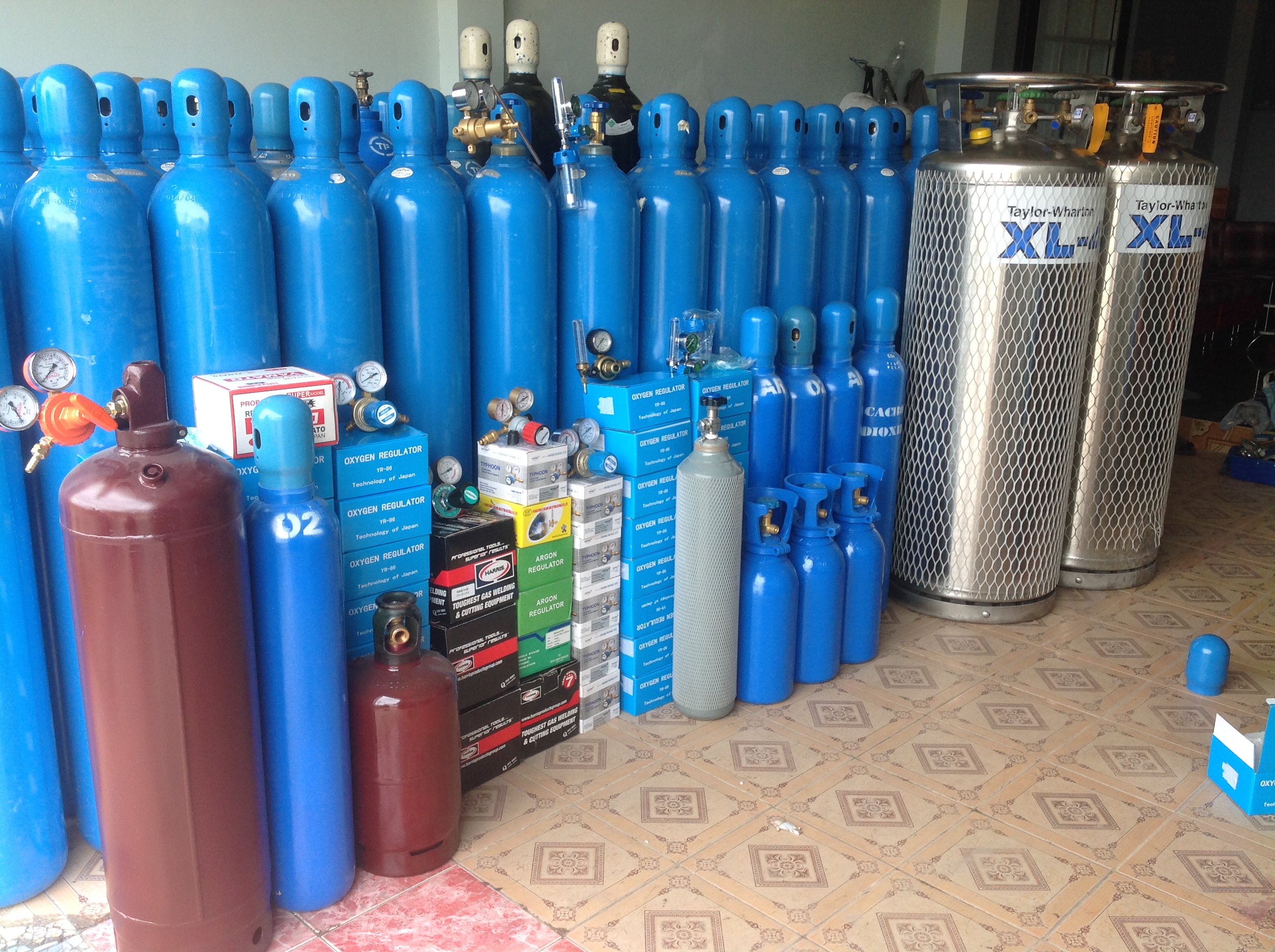 DỊCH VỤ CHO THUÊ BÌNH KHÍ NITO PHUN KHÓI SÂN KHẤU TẠI TPHCM
